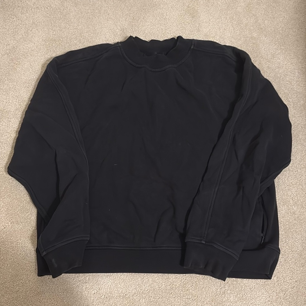 Lululemon mock neck sweatshirt